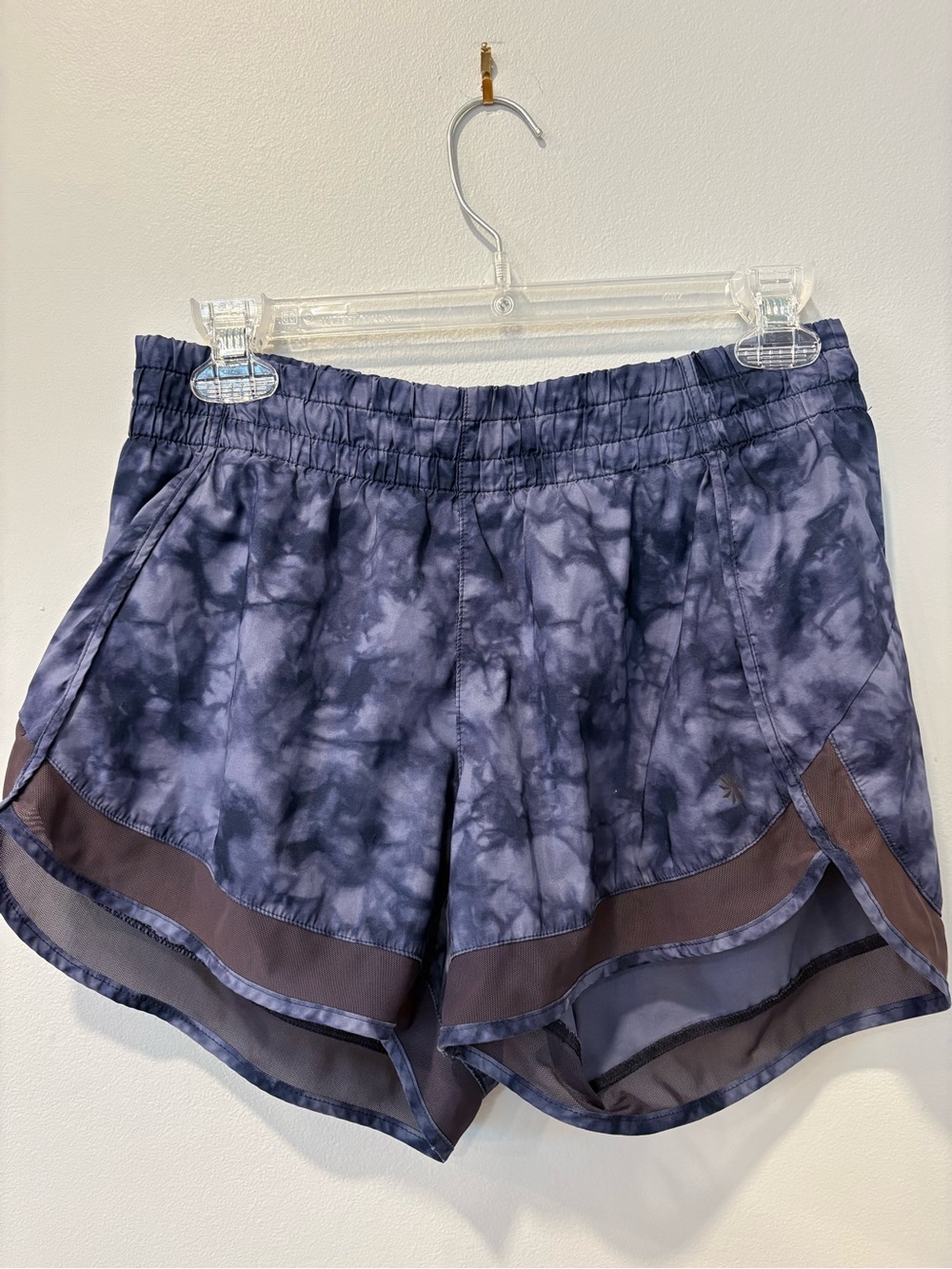 Athleta blue gray tie-dye shorts lined Size S